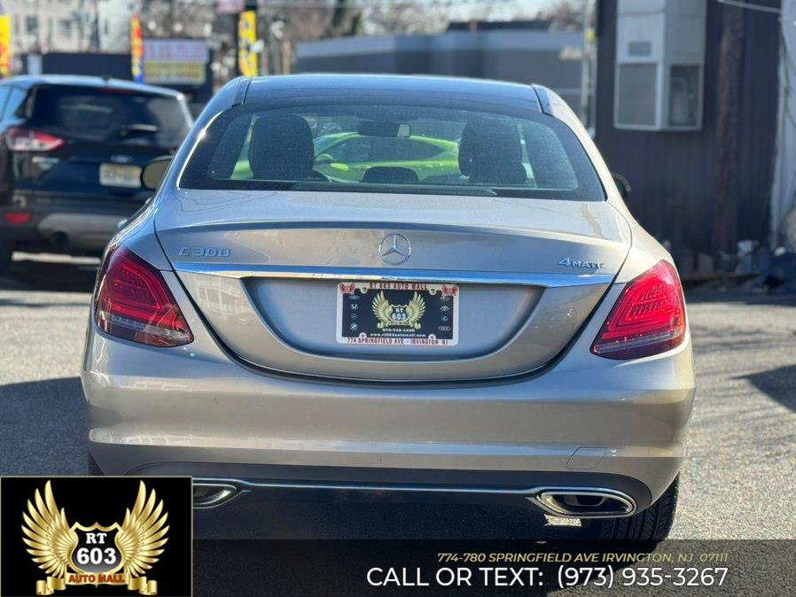 Used 2019 Mercedes-Benz C 300 4MATIC Sedan image 3
