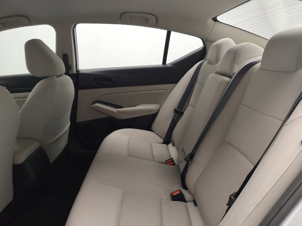 Used 2025 Nissan Altima 2.5 SV image 18