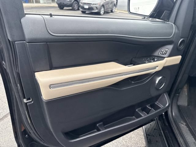 Used 2024 Ford Expedition Max Limited AWD/4WD image 24