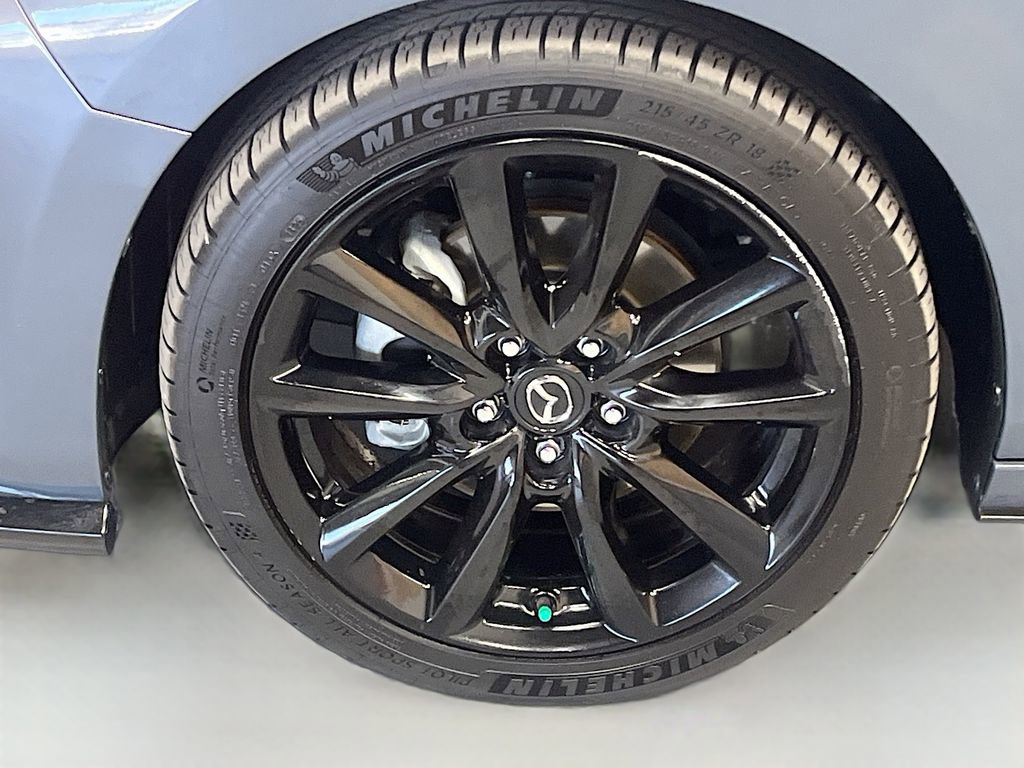 Used 2021 MAZDA MAZDA3 Hatchback w/Premium Plus Pkg image 32