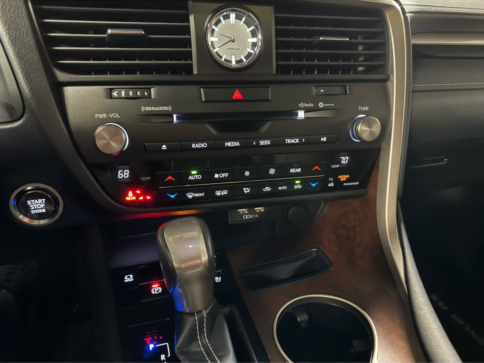 Used 2022 Lexus RX 350L Premium w/ Premium Package image 26