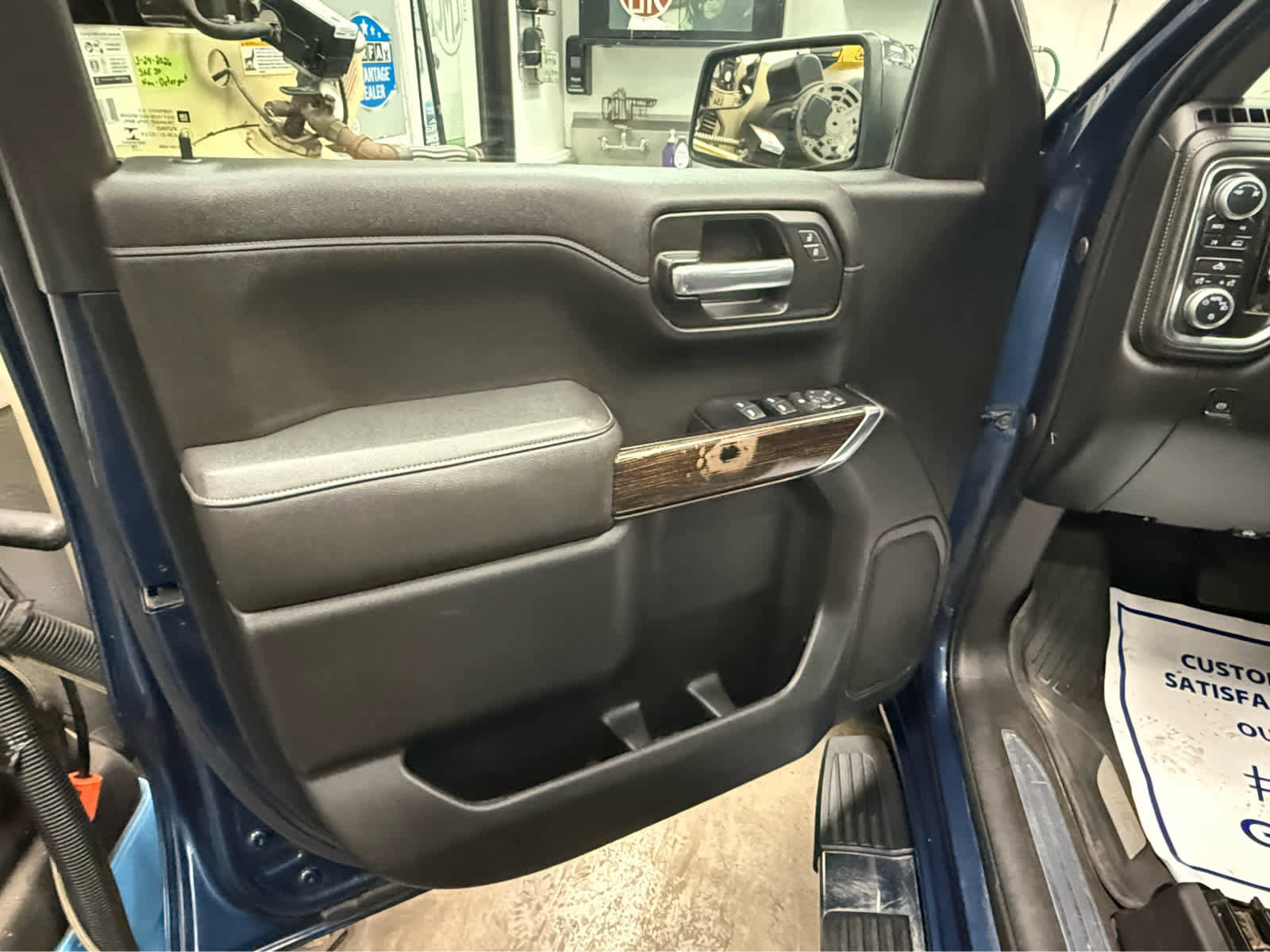 Used 2019 GMC Sierra 1500 SLE AWD/4WD image 22