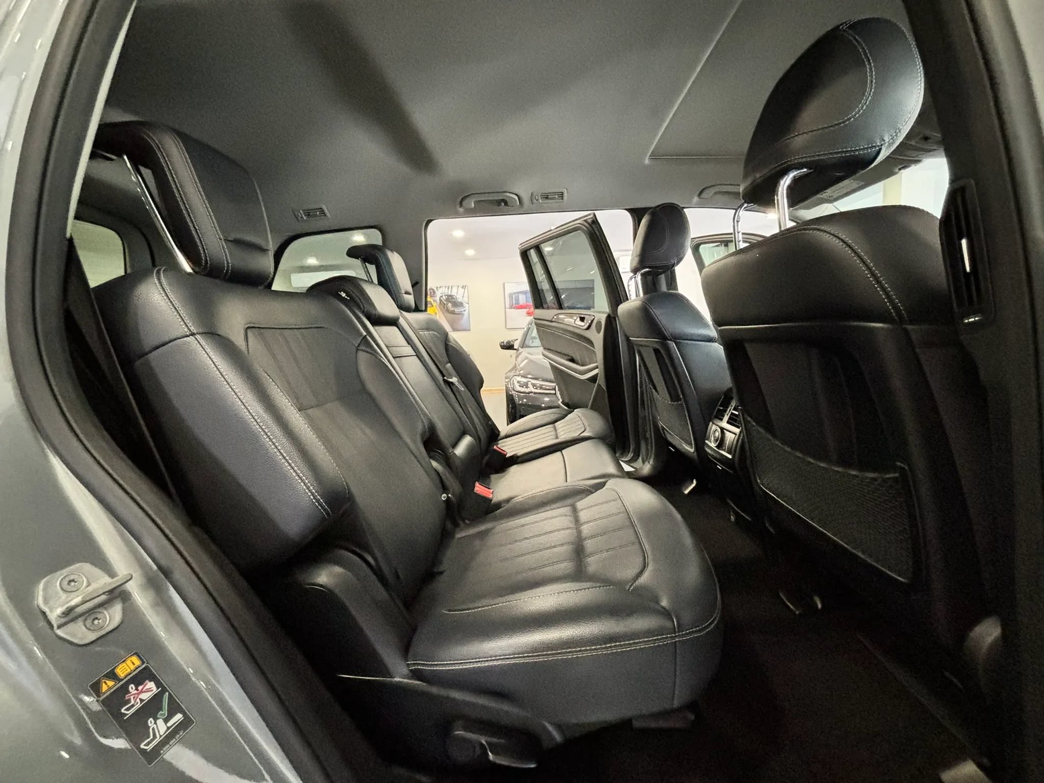 Used 2014 Mercedes-Benz GL 450 4MATIC image 17