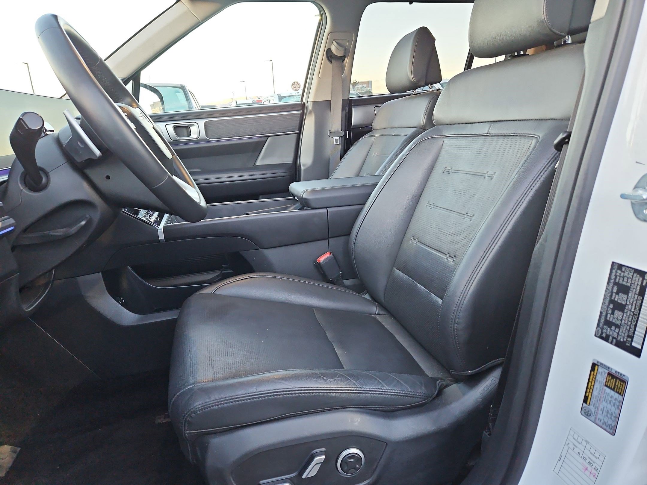 Used 2025 Hyundai Santa Fe Limited image 18