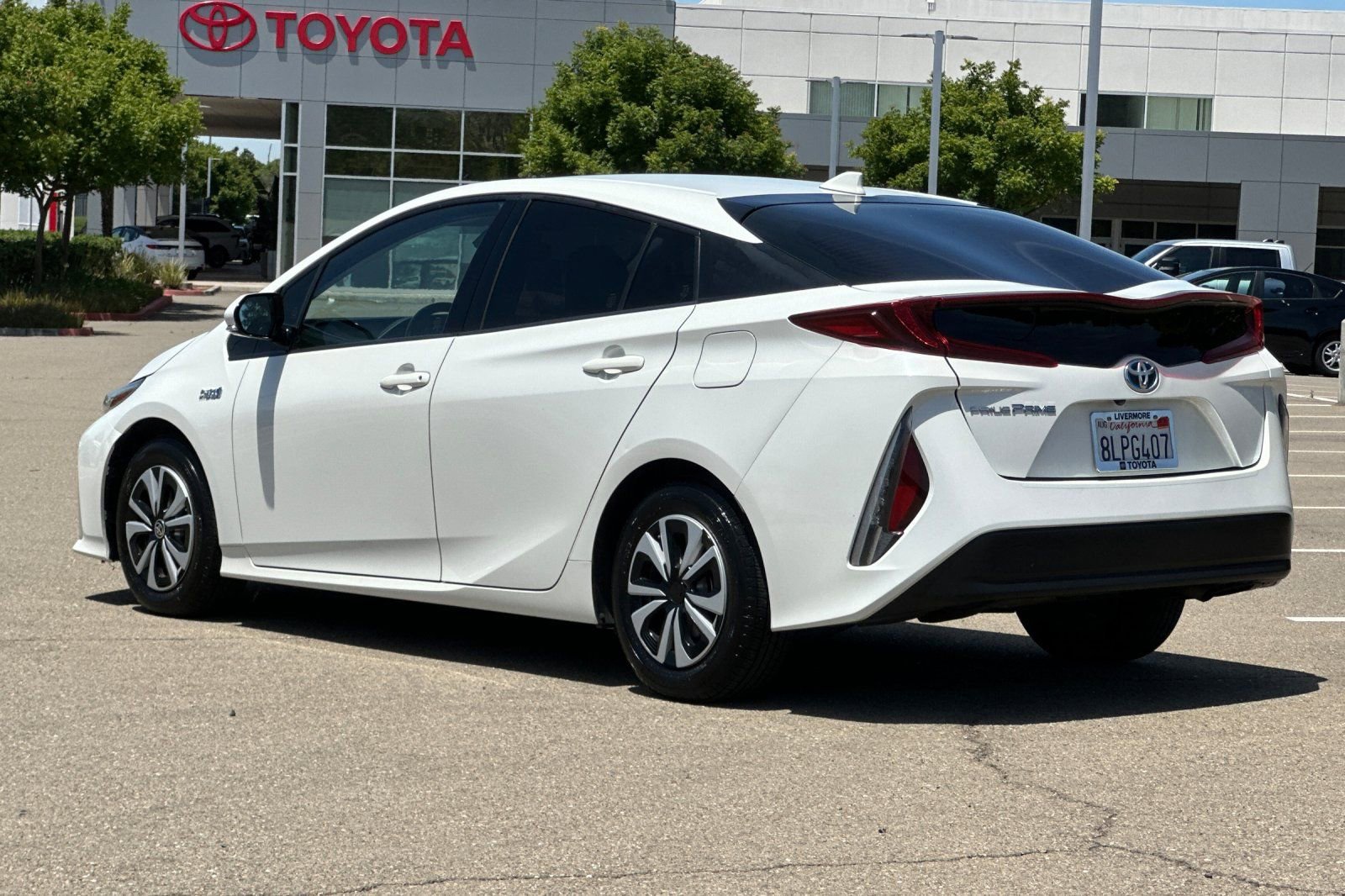 Used 2019 Toyota Prius Prime Premium FWD image 6
