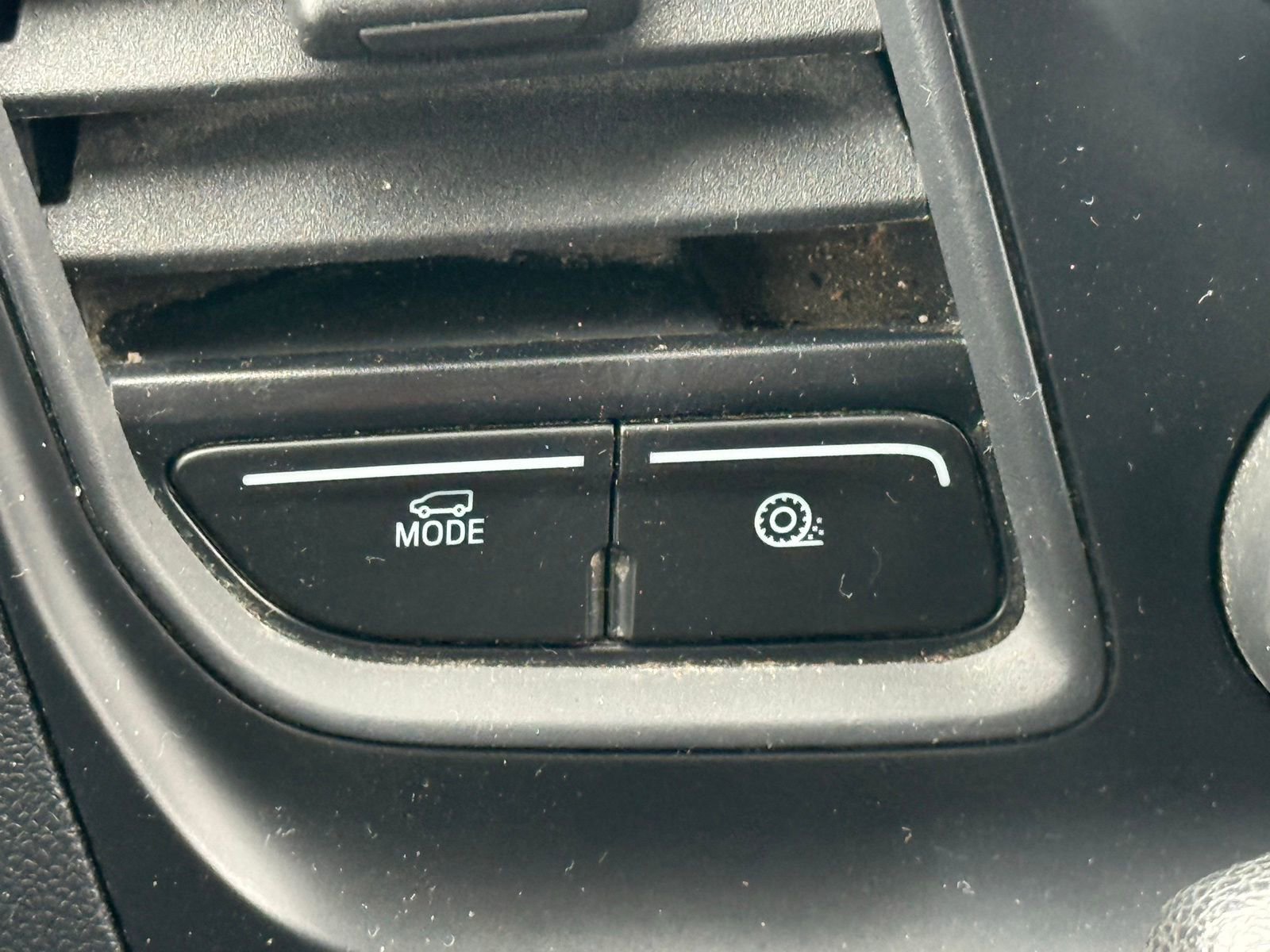 Used 2022 Ford Transit 250 Medium Roof image 18