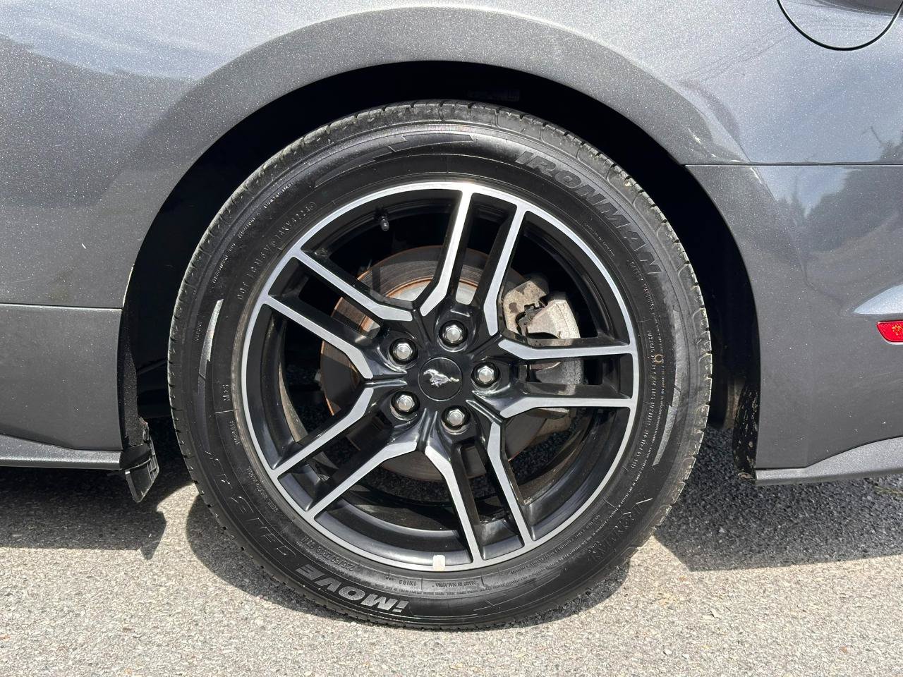 Used 2018 Ford Mustang Premium RWD image 22