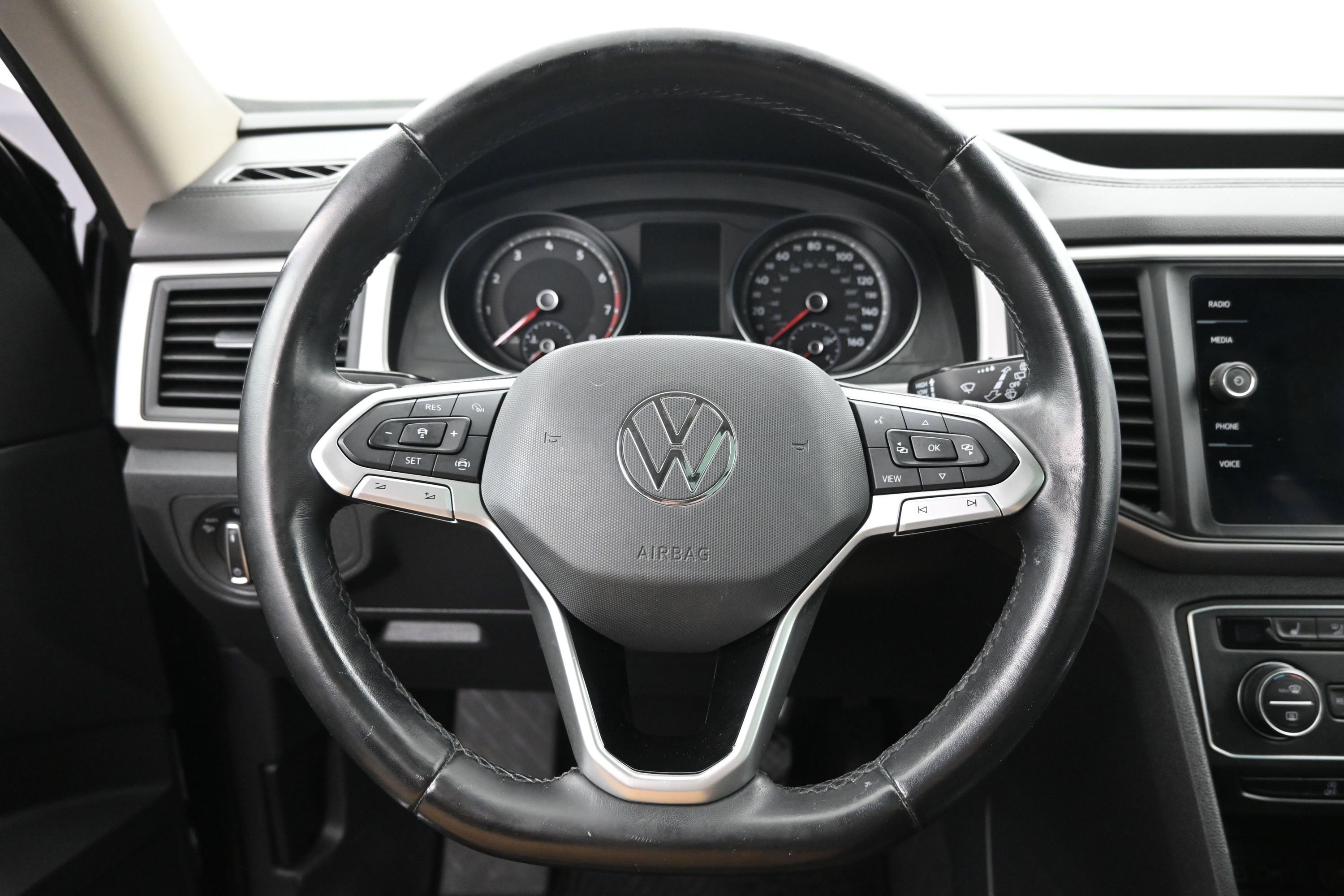 Used 2021 Volkswagen Atlas SE w/ Panoramic Sunroof Package AWD/4WD image 13