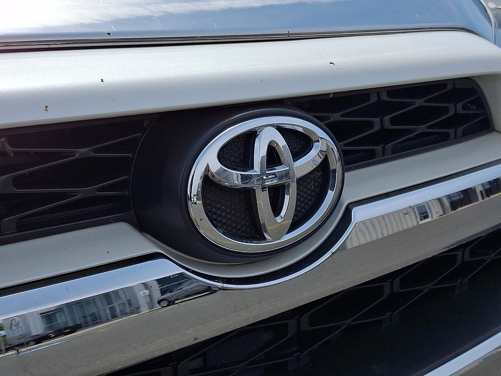 Used 2018 Toyota 4Runner Limited AWD/4WD image 75