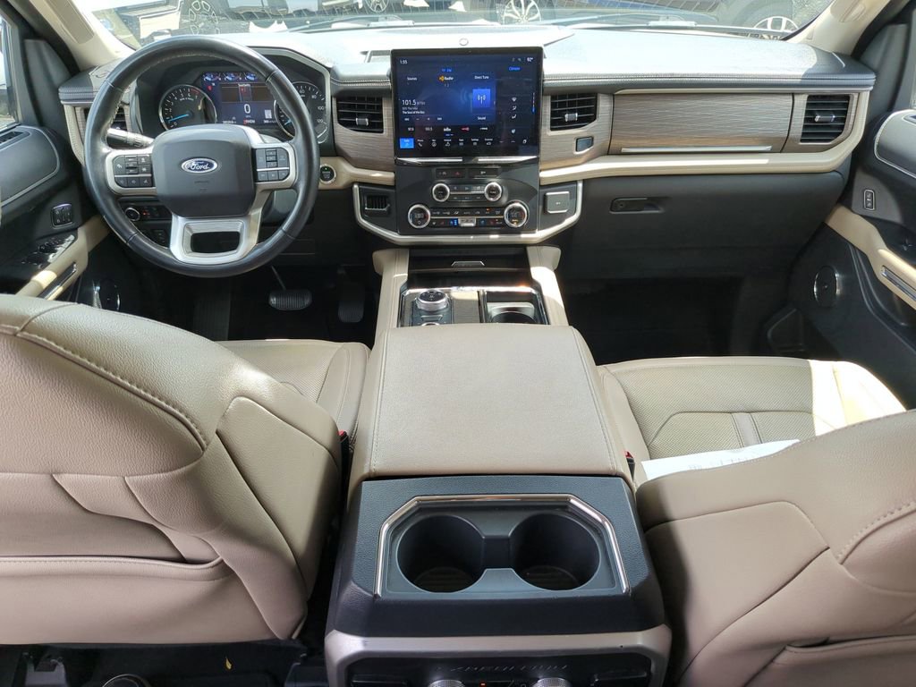 Used 2024 Ford Expedition Limited AWD/4WD image 17