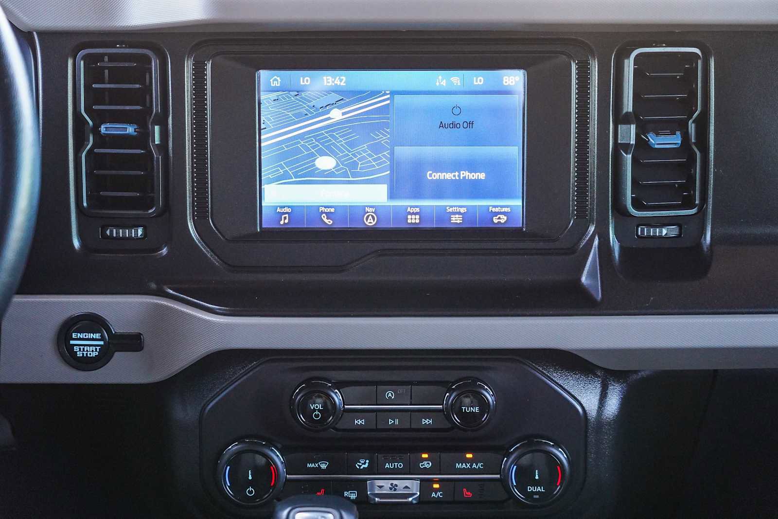 Used 2022 Ford Bronco Wildtrak image 13