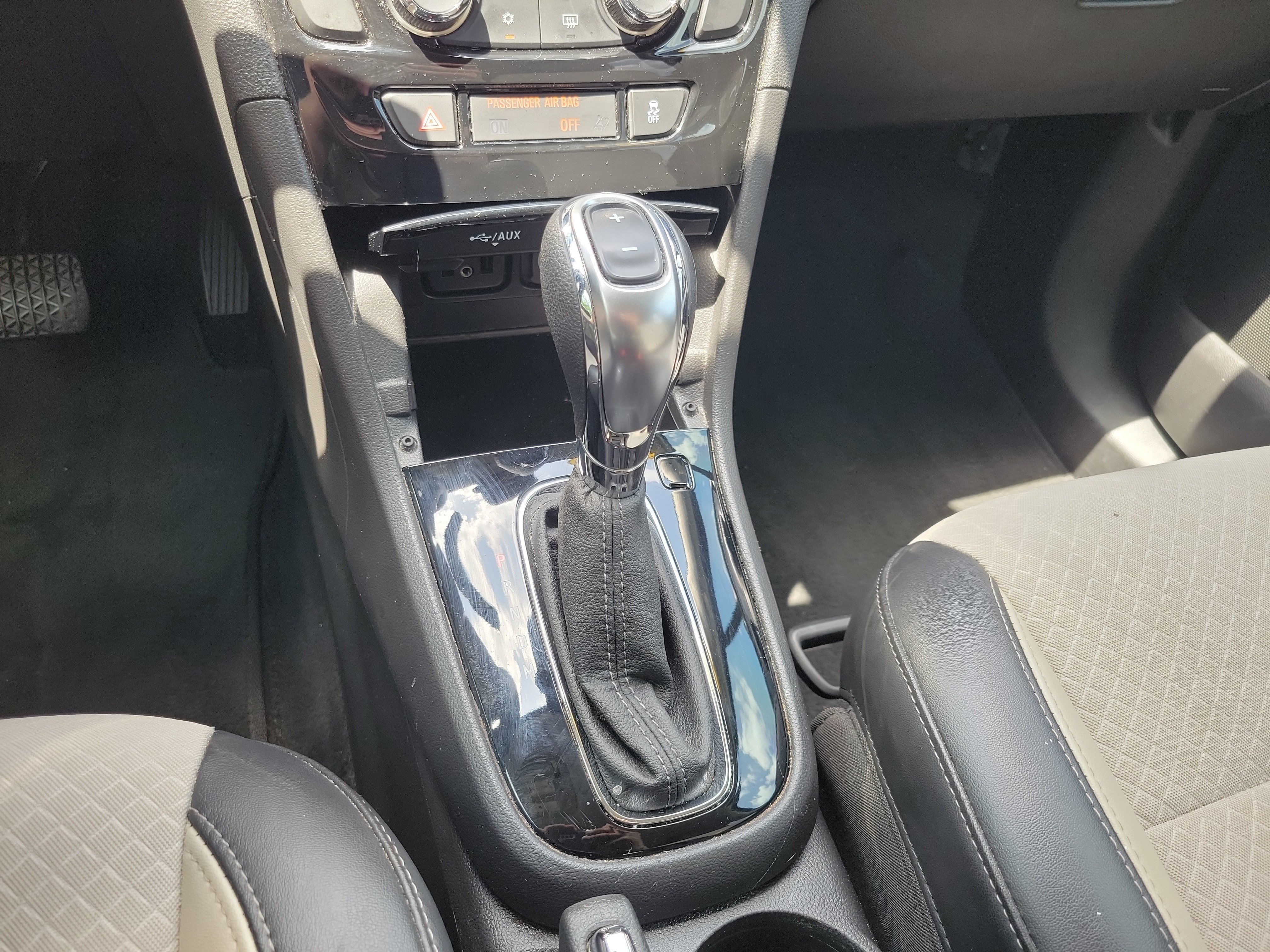 Used 2018 Buick Encore Preferred FWD image 30