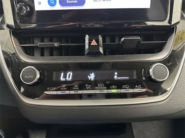 Used 2023 Toyota Corolla LE image 31