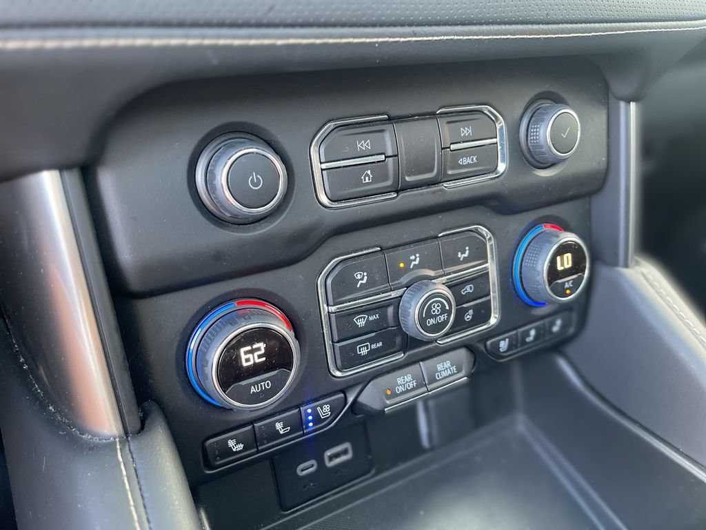 Used 2023 Chevrolet Tahoe Premier w/ Advanced Technology Package AWD/4WD image 17