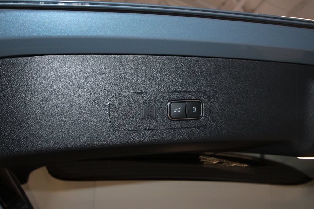 Used 2026 Lincoln Aviator Reserve AWD/4WD image 46