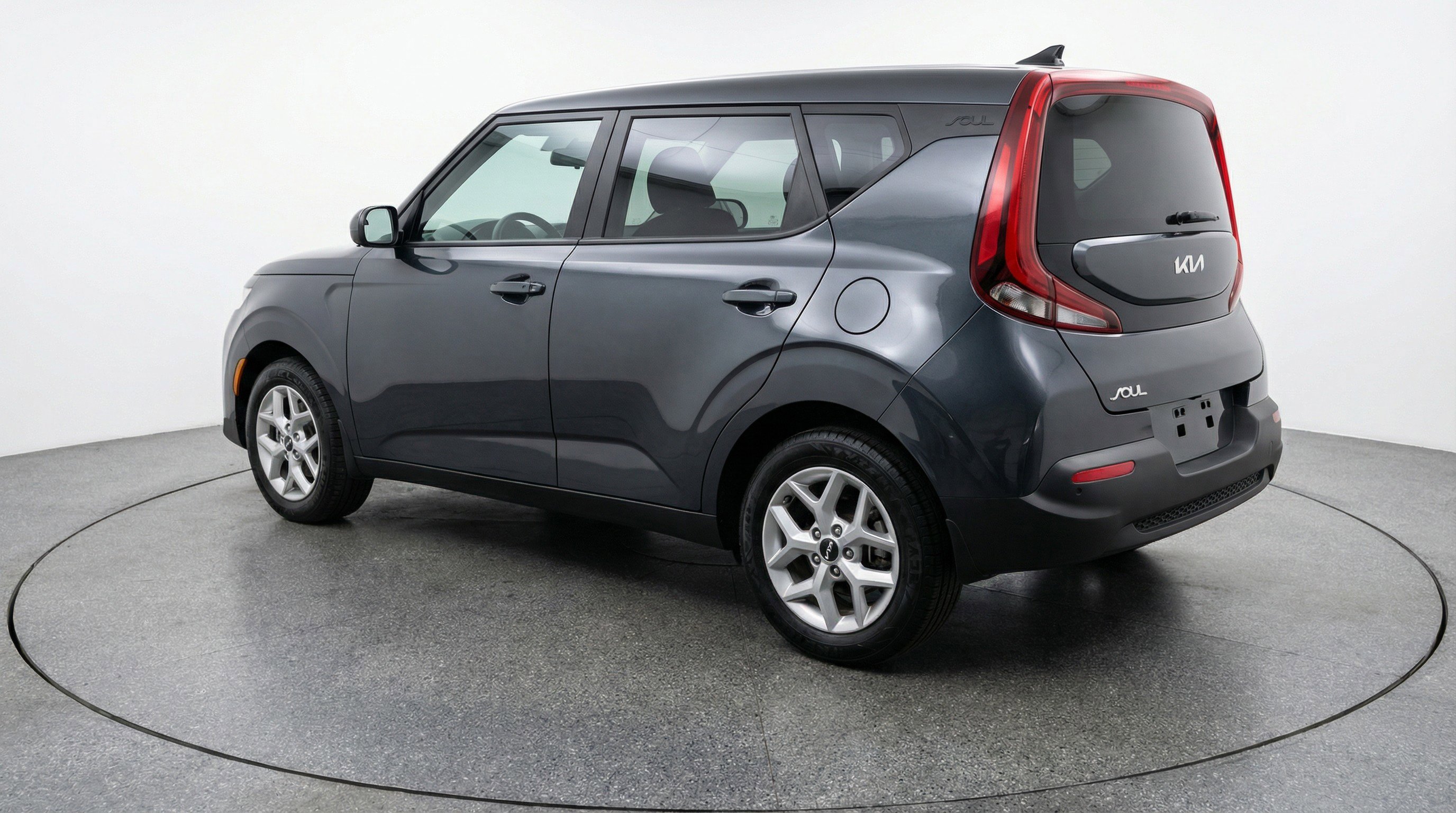 Used 2025 Kia Soul LX w/ LX Technology Package image 6