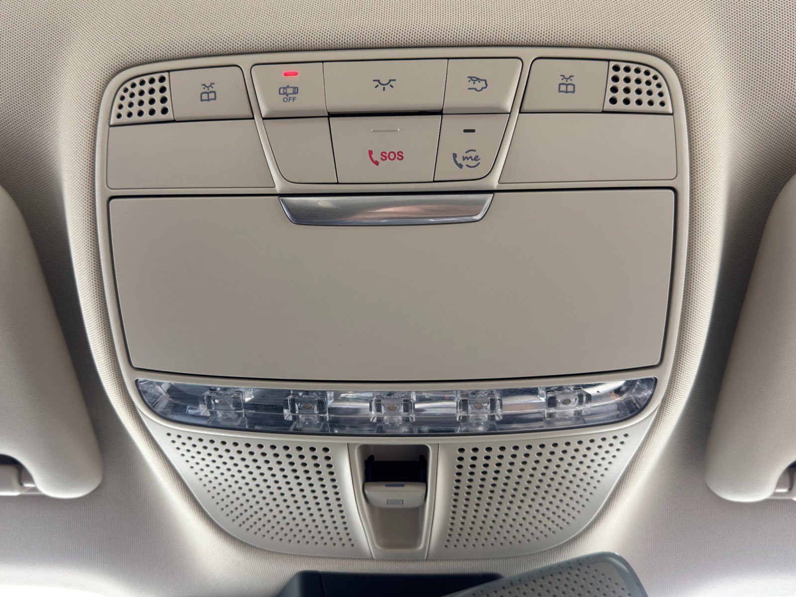 Used 2022 Mercedes-Benz E 450 4MATIC All-Terrain Wagon image 37