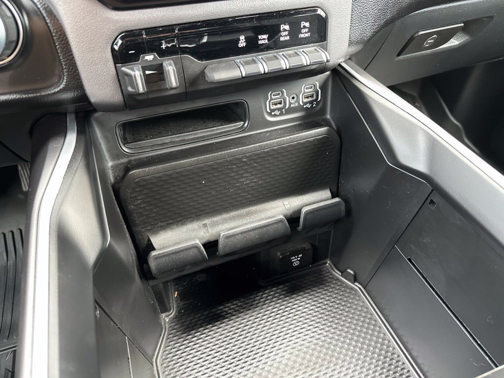 Used 2023 RAM 1500 Big Horn AWD/4WD image 32