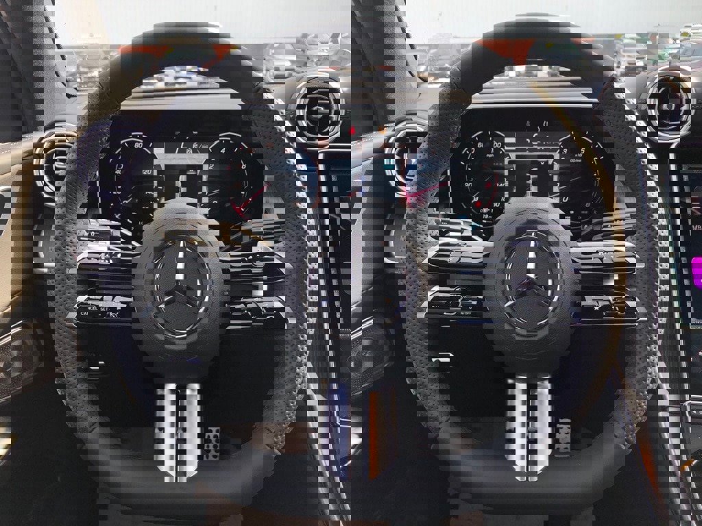 New 2026 Mercedes-Benz GLC 300 4MATIC image 19