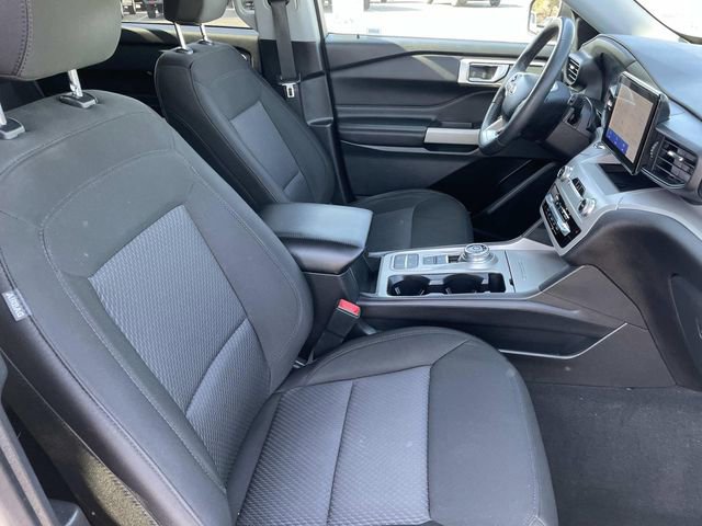 Used 2023 Ford Explorer XLT image 37