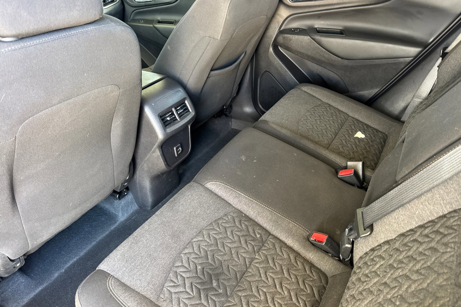 Used 2024 Chevrolet Equinox LT w/ LPO, Floor Liner Package FWD image 12