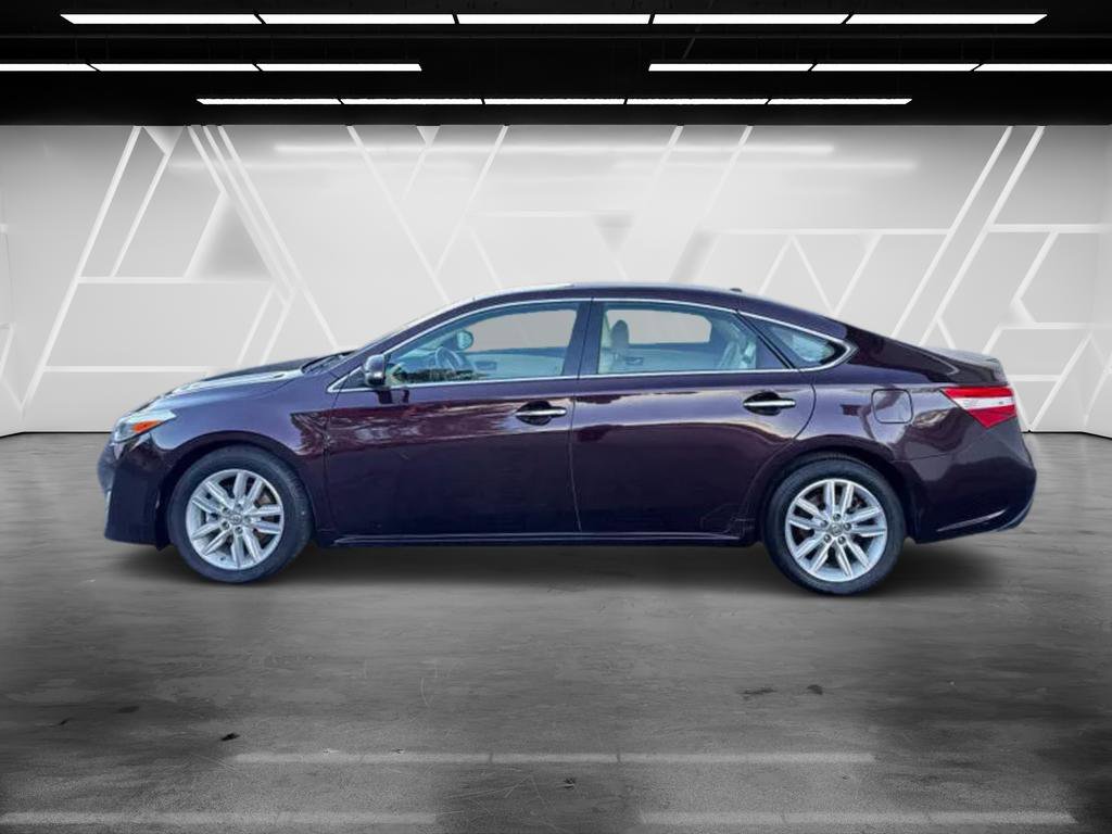Used 2015 Toyota Avalon XLE FWD image 6