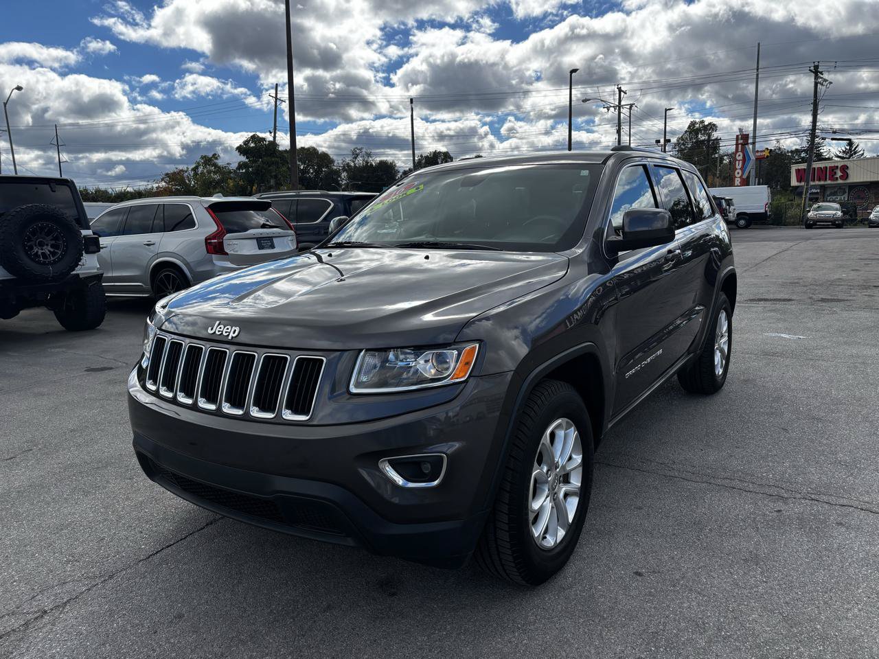 Used 2016 Jeep Grand Cherokee Laredo w/ Quick Order Package 23E AWD/4WD image 7