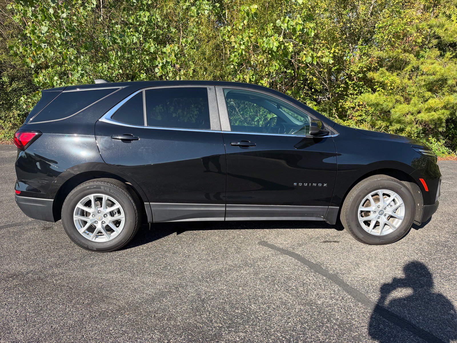 Used 2024 Chevrolet Equinox LT w/ LPO, Floor Liner Package FWD image 14