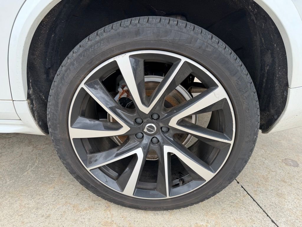 Used 2023 Volvo XC90 B6 Plus w/ Protection Package Premier image 8