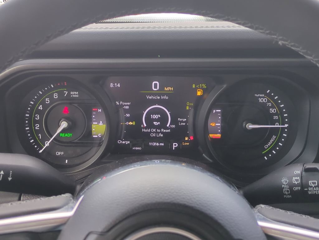 Used 2025 Jeep Wrangler Unlimited Sahara w/ Safety Group AWD/4WD image 28