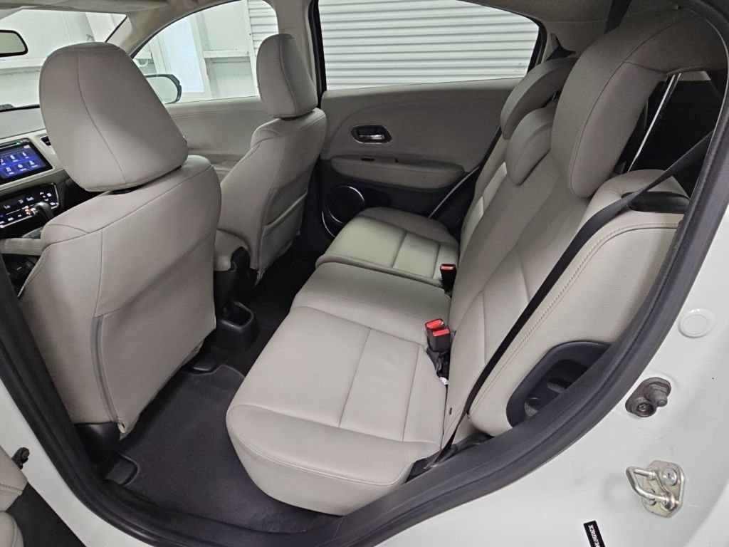 Used 2017 Honda HR-V EX-L image 31
