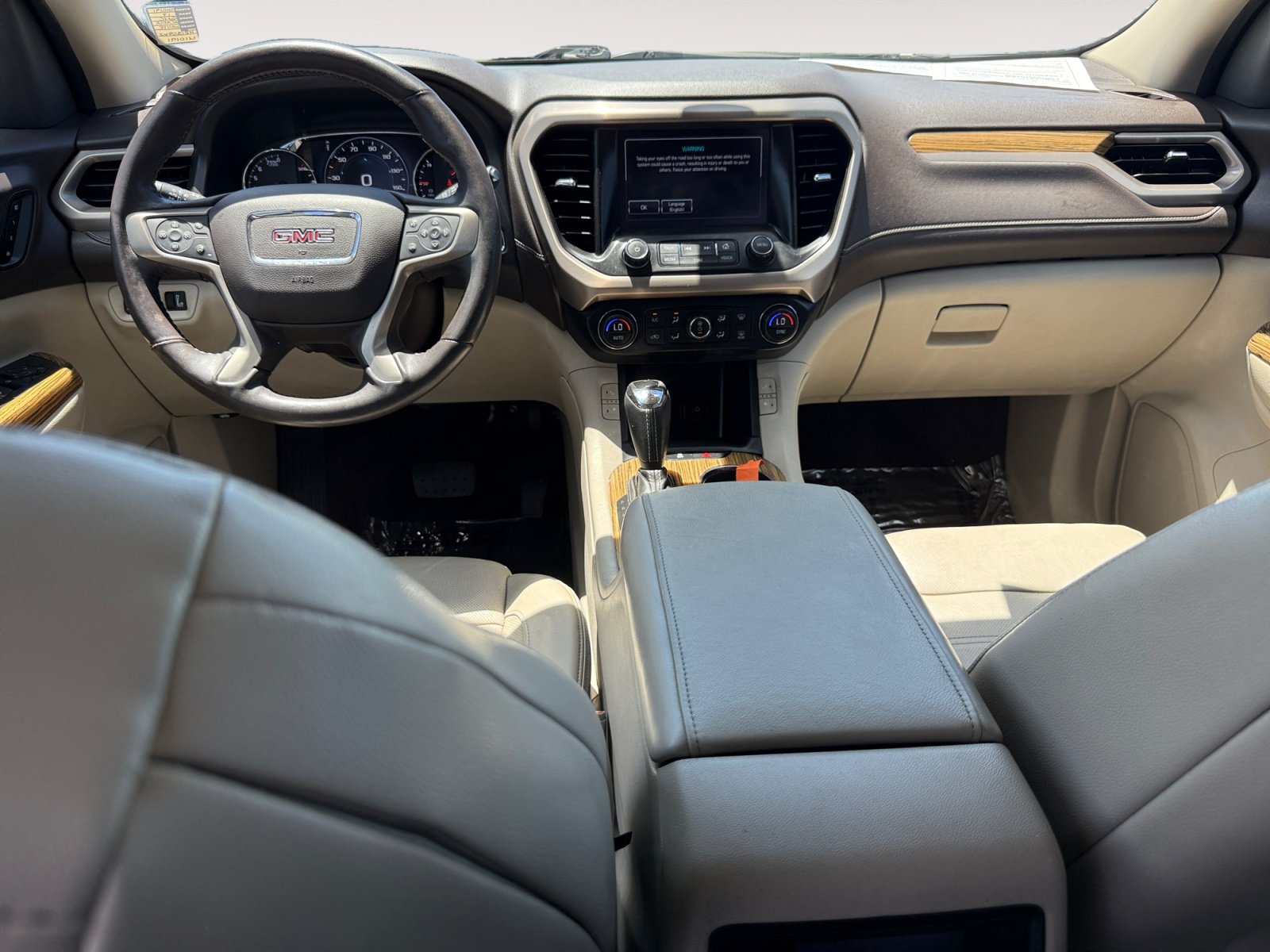 Used 2017 GMC Acadia Denali w/ Technology Package AWD/4WD image 15