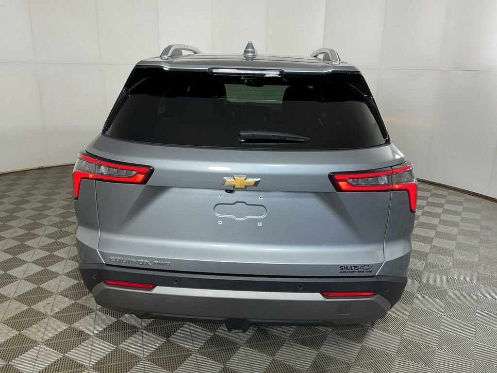 Used 2025 Chevrolet Equinox LT w/ Convenience Package II AWD/4WD image 7