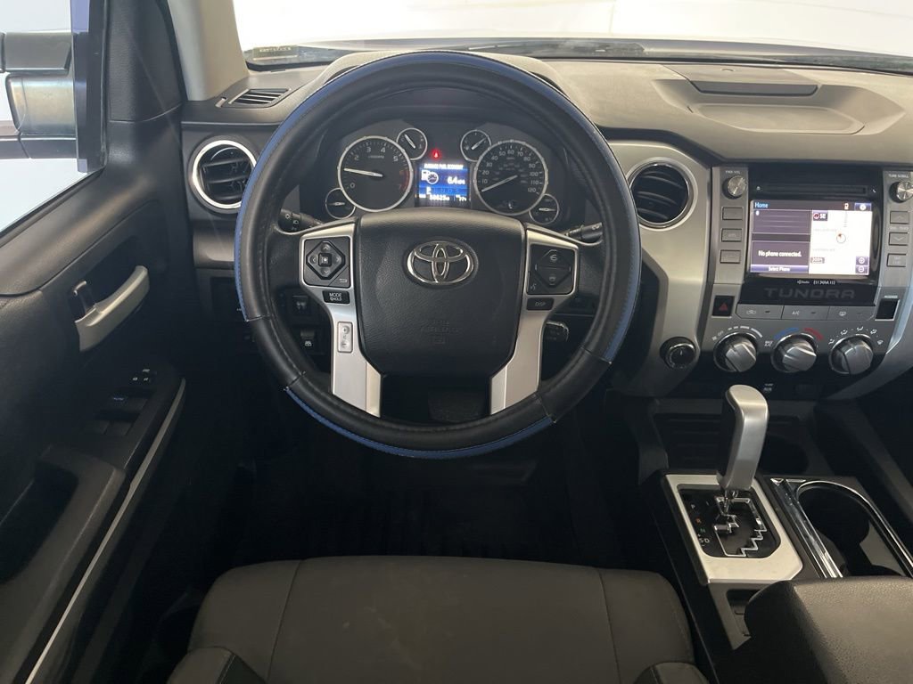 Used 2015 Toyota Tundra SR5 w/ SR5 Upgrade Package image 32