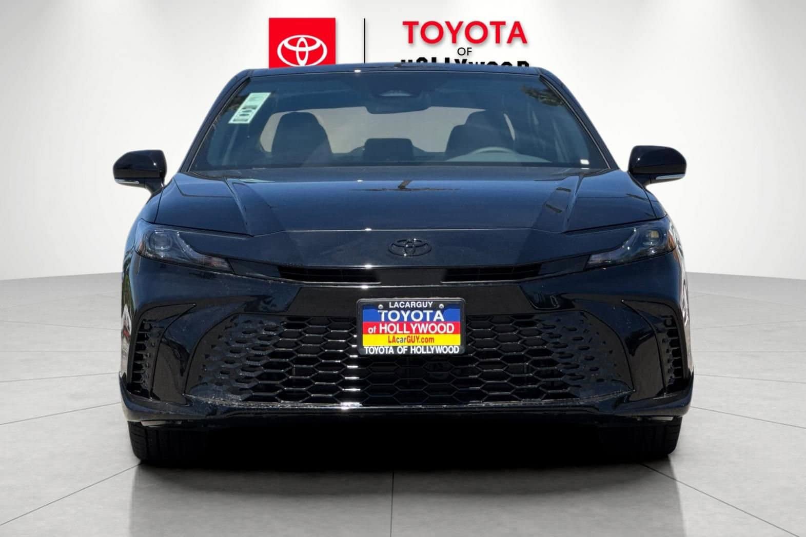 New 2026 Toyota Camry Hybrid FWD image 8