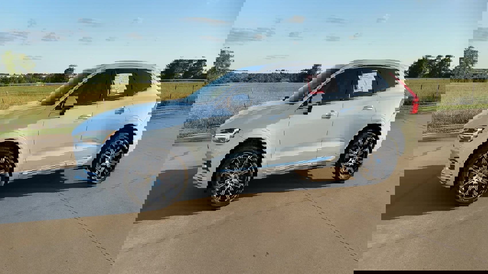 Used 2020 Volvo XC60 T6 Inscription w/ Protection Package Premier image 5