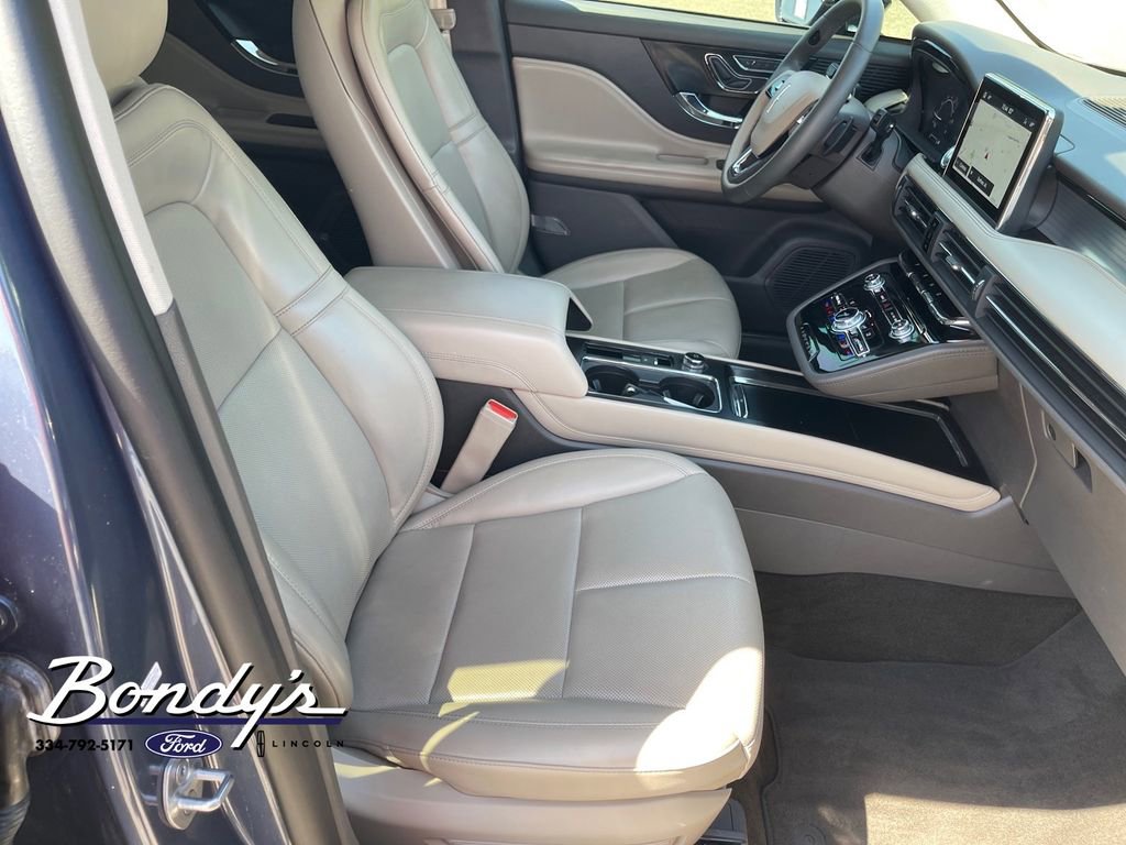 Used 2022 Lincoln Corsair FWD w/ Equipment Group 101A image 18