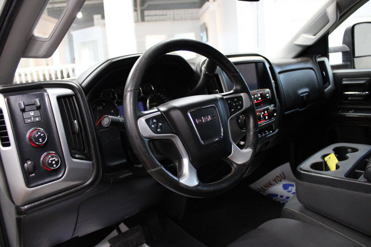 Used 2015 GMC Sierra 2500 SLE w/ SLE Preferred Package image 9
