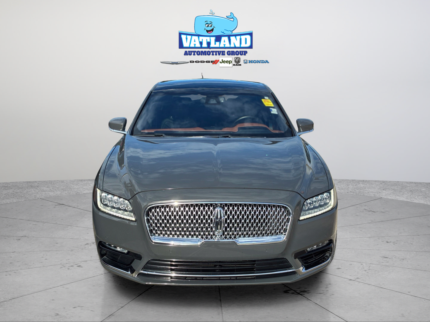 Used 2020 Lincoln Continental Black Label w/ Rear Seat Amenities Package FWD image 8