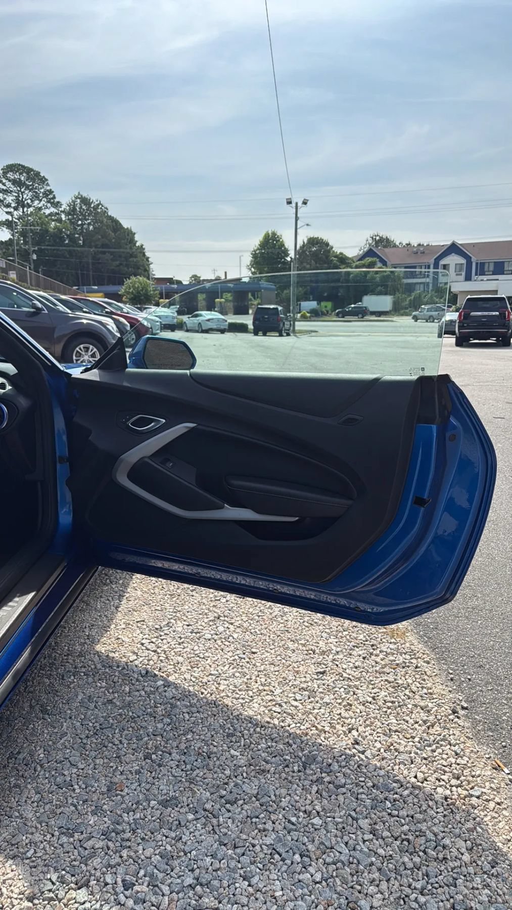 Used 2018 Chevrolet Camaro LT RWD image 12