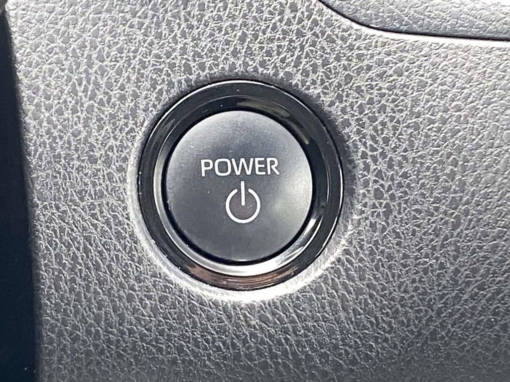 Used 2025 Toyota Camry LE image 35