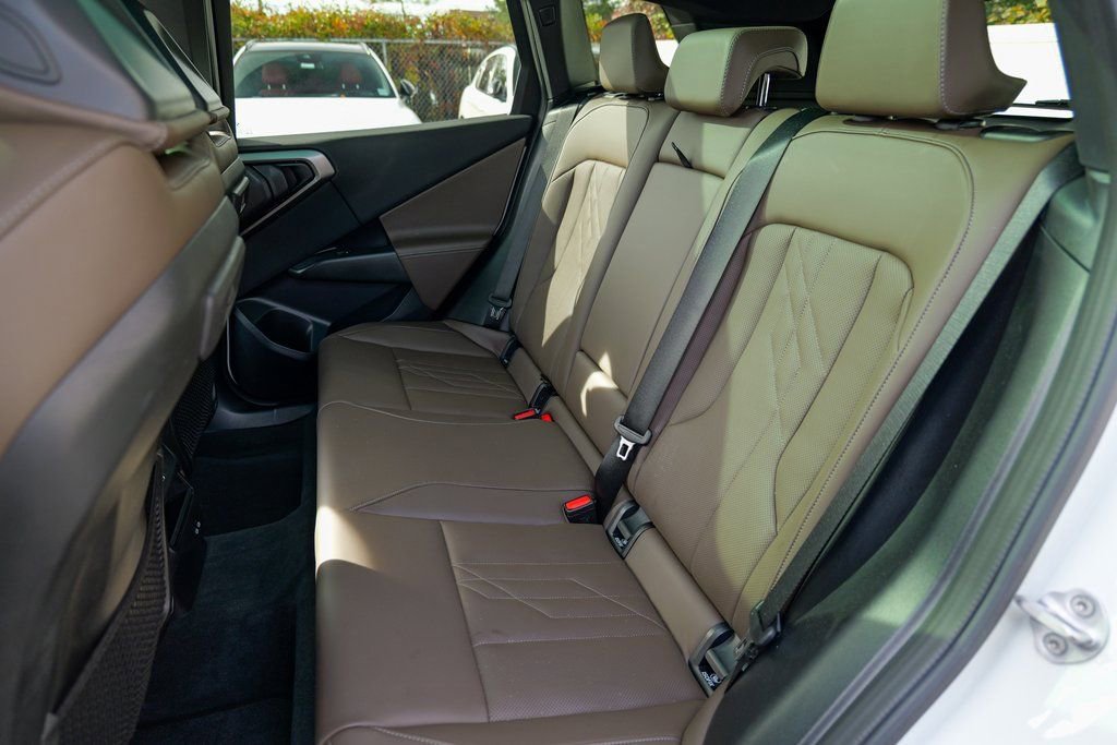 Used 2025 BMW X3 xDrive30i w/ M Sport Package image 26