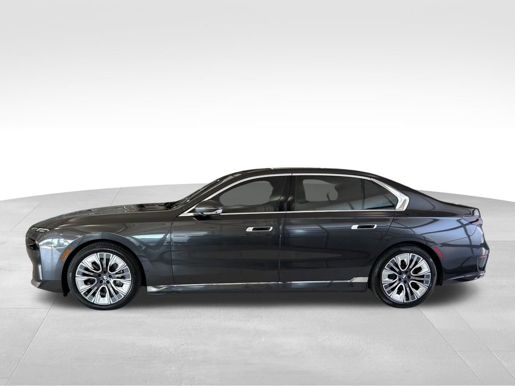 Used 2023 BMW i7 xDrive60 image 4
