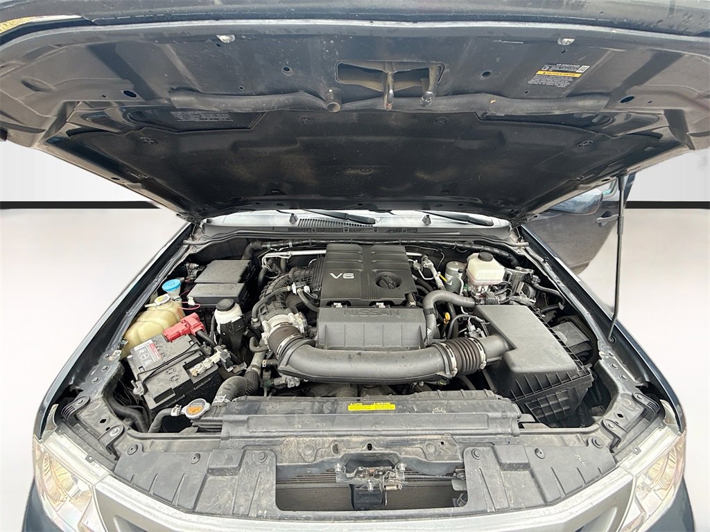 Used 2020 Nissan Frontier PRO-4X image 32