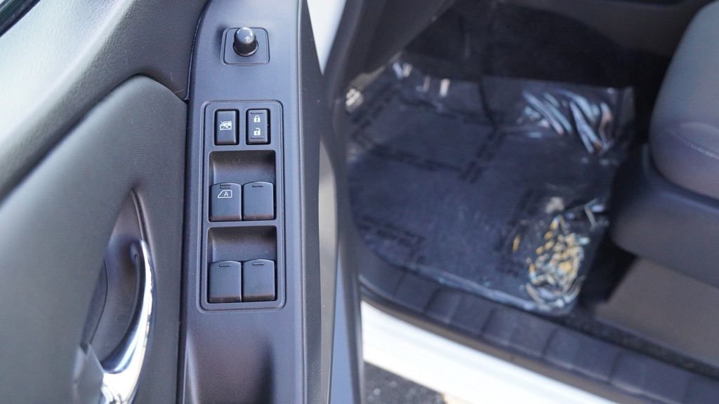 Used 2024 Nissan Frontier SV w/ Technology Package image 14