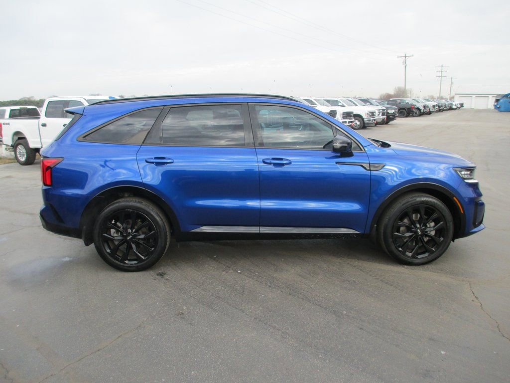 Used 2021 Kia Sorento SX image 5