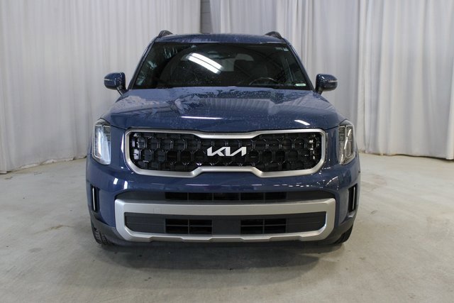 Used 2023 Kia Telluride EX X-Line image 2