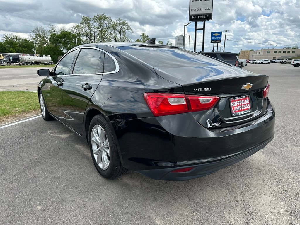 Used 2023 Chevrolet Malibu LT image 2