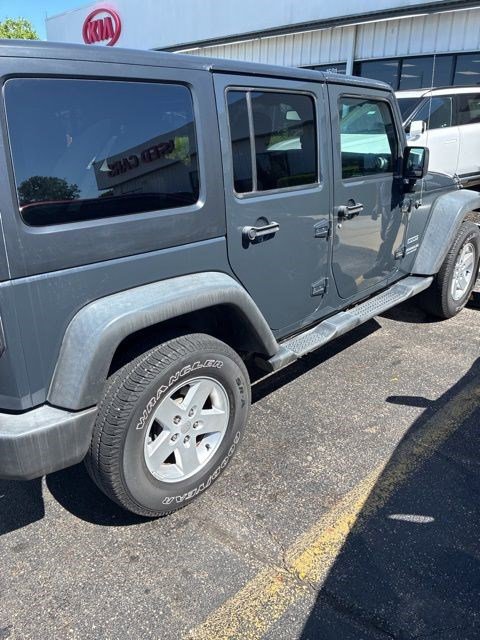 Used 2017 Jeep Wrangler Unlimited Sport w/ Quick Order Package 24S AWD/4WD image 4