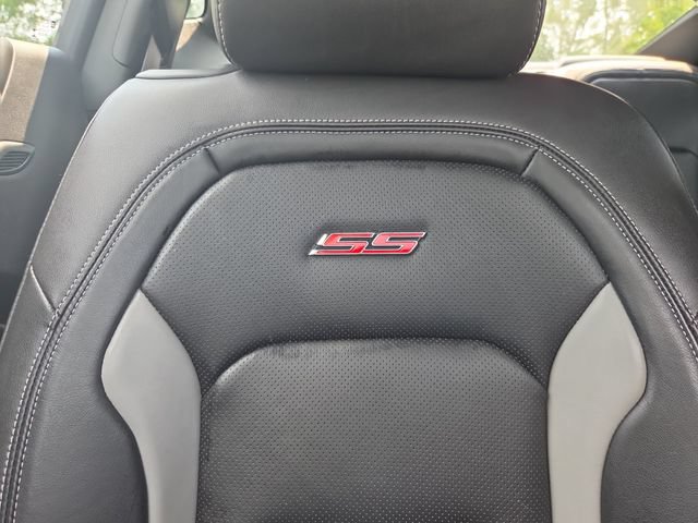 Used 2016 Chevrolet Camaro SS RWD image 30